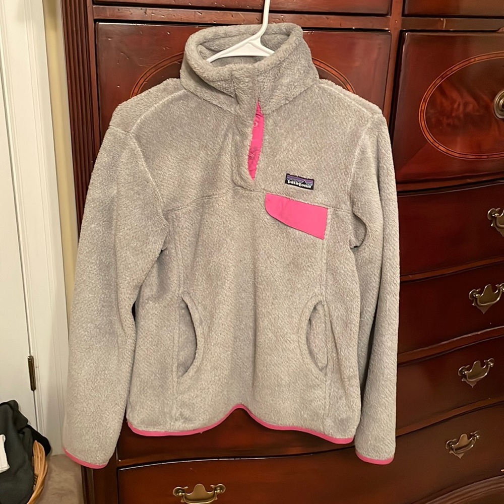 Women’s Gray w/ Pink Trim Lightweight Synchilla Snap-T Fleece Patagonia Pullover